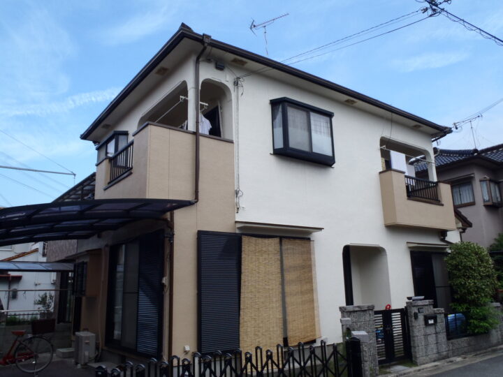 加古川市の外壁塗装・屋根塗装工事-外壁のシミも綺麗に！兵庫県加古川市のＳ様邸