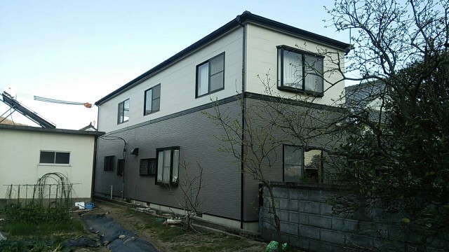 ハッキリとしたツートンカラー施工後の兵庫県神崎郡Ｍ様邸